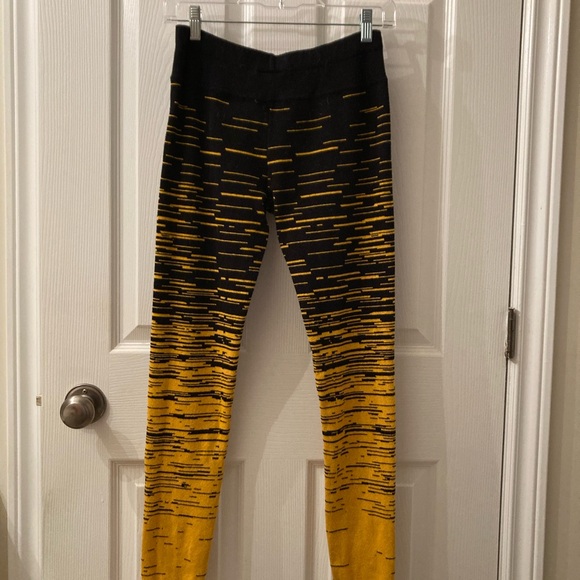 Boston Bruins leggings - Picture 2 of 5